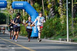 BIB: 1339, 12051, 041
                            <button type="button" onclick="openModal(22578394)" class="btn btn-primary btn-sm float-right btn-popup" data-toggle="modal" data-target=".modal-high-quality">
                        <i class="fas fa-shopping-cart"></i> Add to Cart
                    </button>
                                            <button type="button" onclick="isThisMe(22578394, true)" class="btn btn-success btn-sm float-right btn-popup btn-isme hidden" data-toggle="tooltip" data-placement="bottom" title="นี่คือรูปของคุณใช่ไหม คลิกที่นี่เพื่อเอาเข้าอัลบั้ม">
                        <i class="fas fa-plus"></i> Add to album
                    </button>
                    <button type="button" onclick="isThisMe(22578394, false)" class="btn btn-warning btn-sm float-right btn-popup btn-isnotme hidden">
                        <i class="fas fa-ban"></i> Remove from album
                    </button>